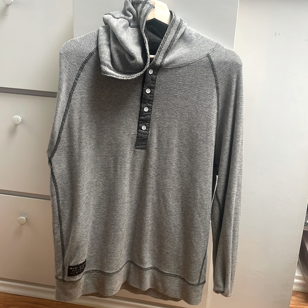 Mark Ecko Cut and Sew Deadly Threads 1/4 button lightweight pullover hoodie